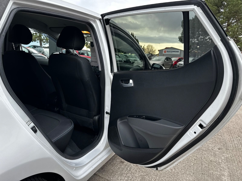 Hyundai i10 PASSION "AHK"PDC"SHZ"LHZ"HU/AU NEU"GARANTIE" — photo 20