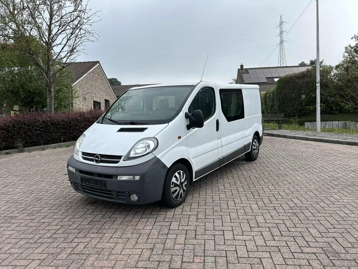 Opel Vivaro opel vivaro double cabine long chassis - 1