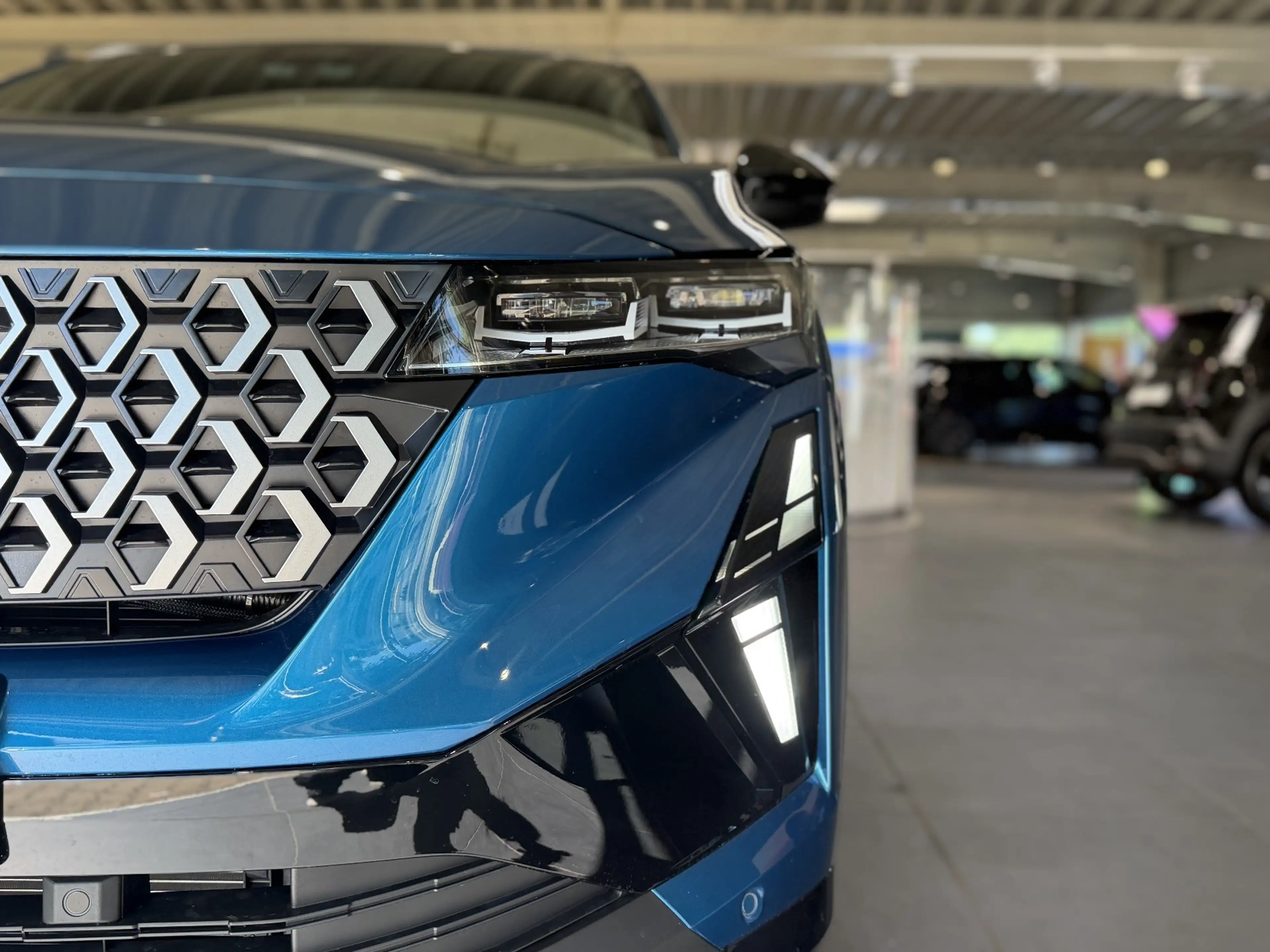 Renault Austral Techno Mild Hybrid 150 Automatik — photo 39