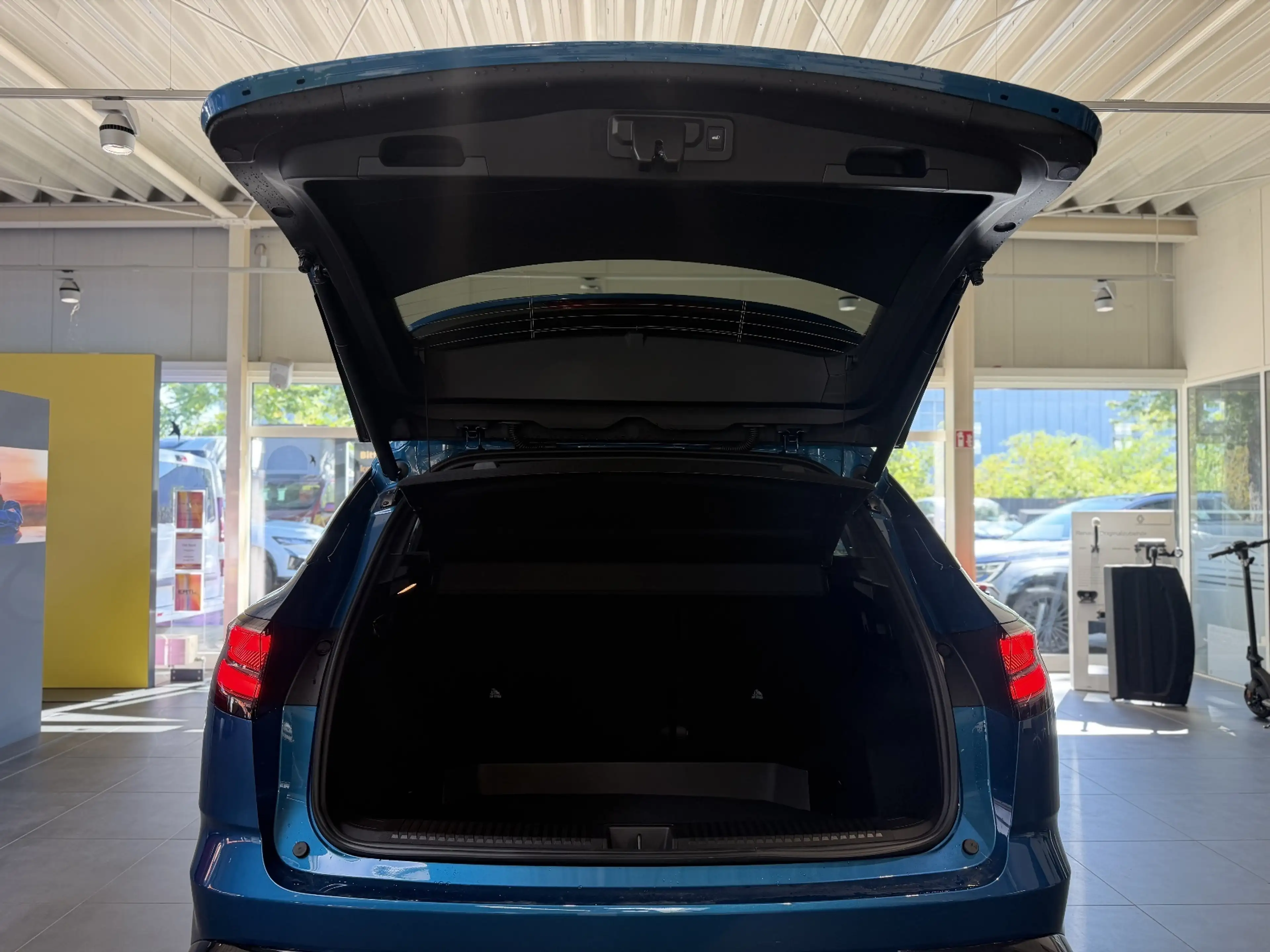 Renault Austral Techno Mild Hybrid 150 Automatik — photo 11
