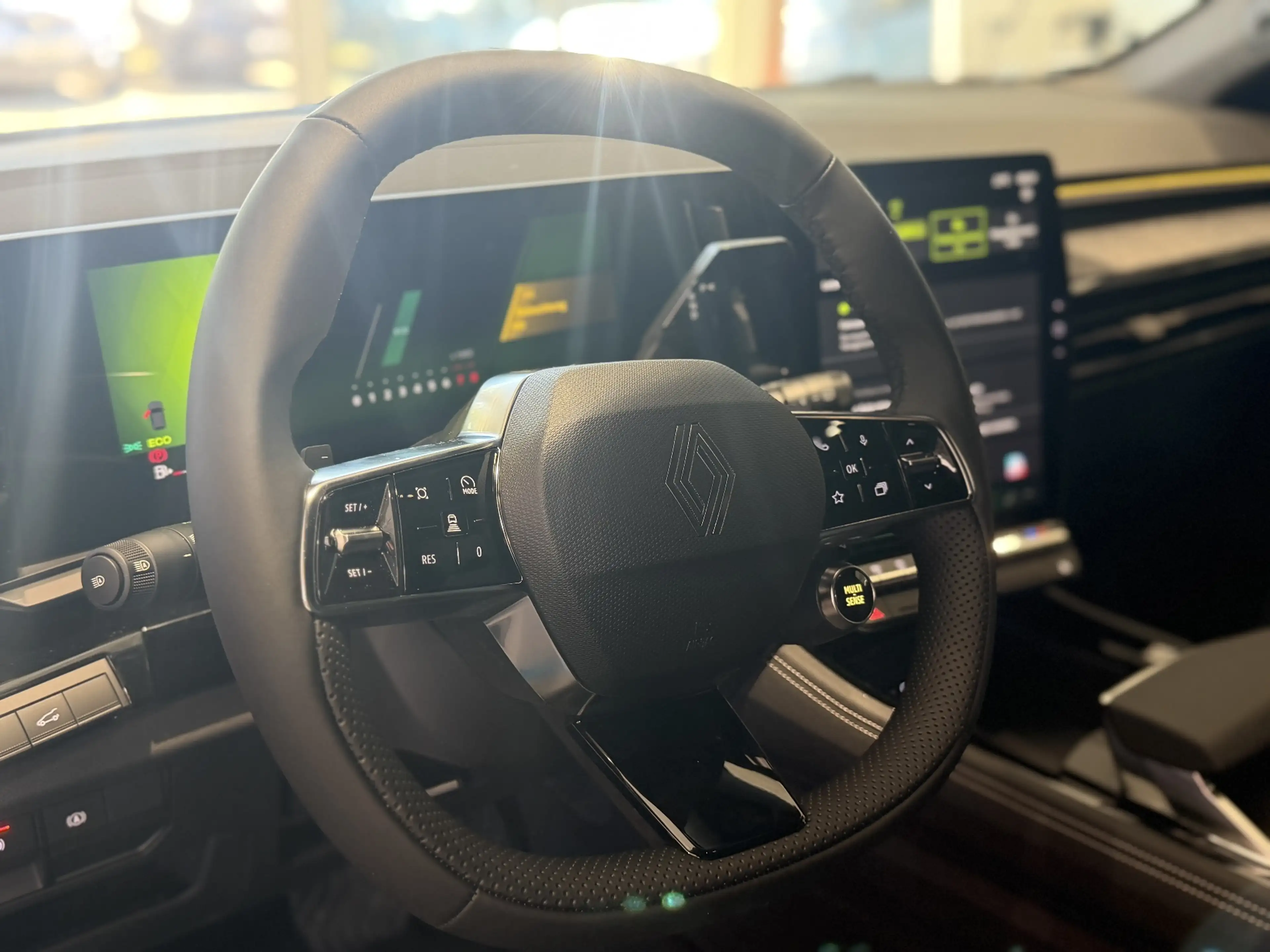 Renault Austral Techno Mild Hybrid 150 Automatik — photo 16