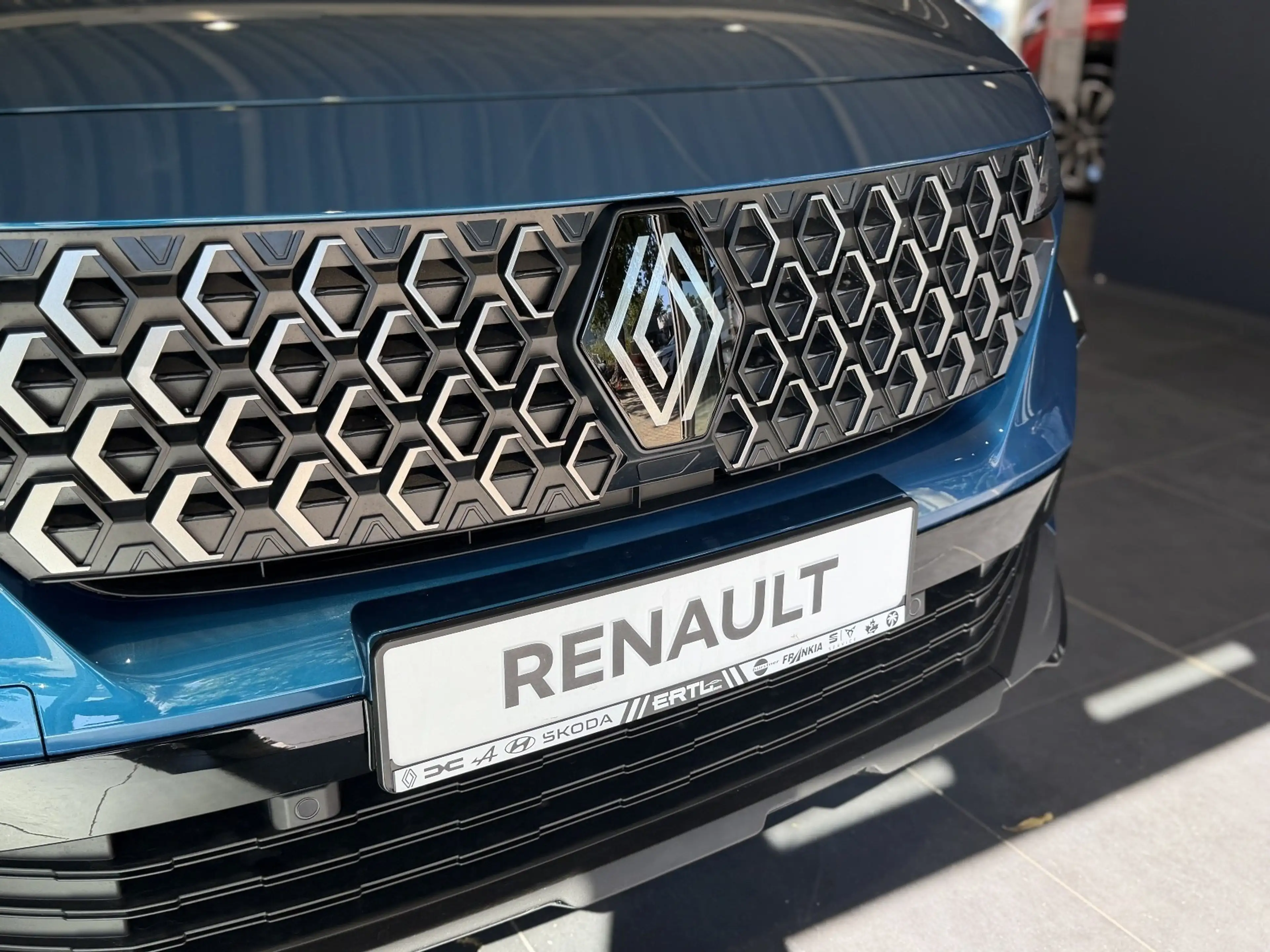 Renault Austral Techno Mild Hybrid 150 Automatik — photo 40