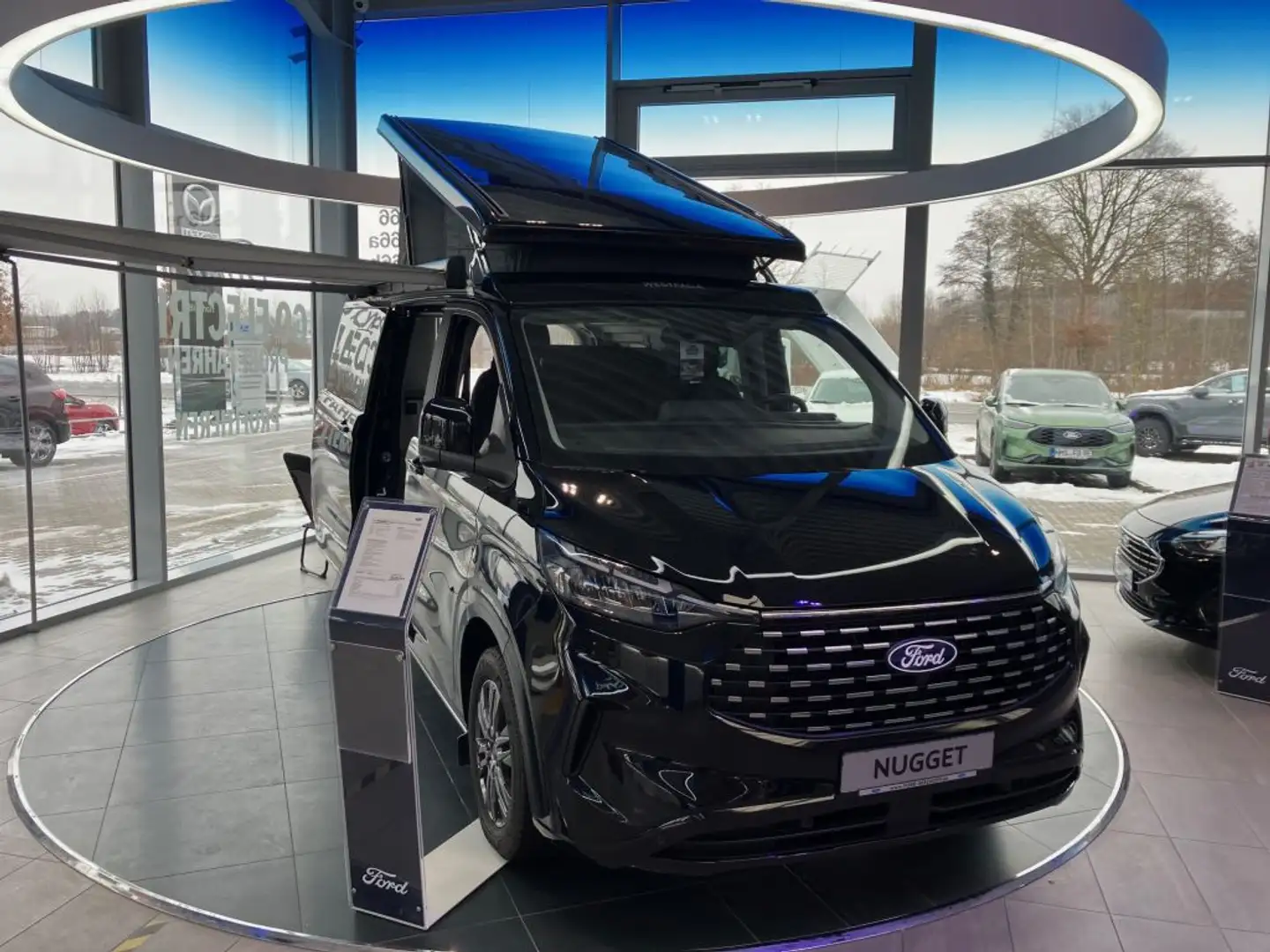 Ford Nugget 320 L1 VA Autm. Titanium klappdach Schwarz - 1