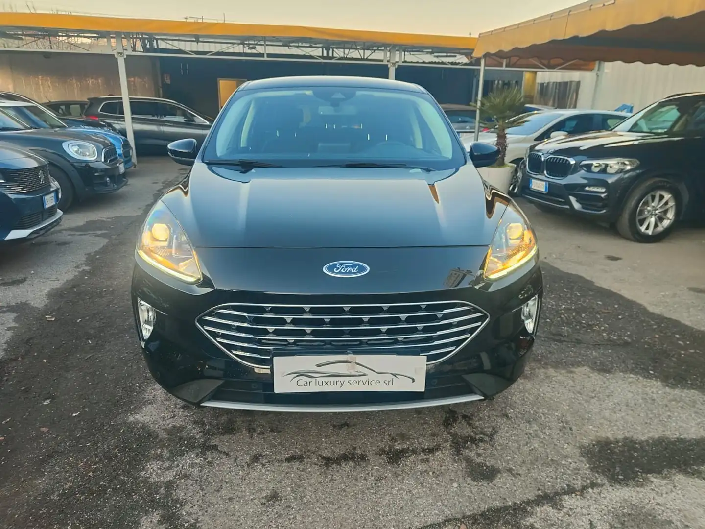 Ford Kuga Kuga 2.5 phev Titanium 2wd 225cv e-shifter Zwart - 2