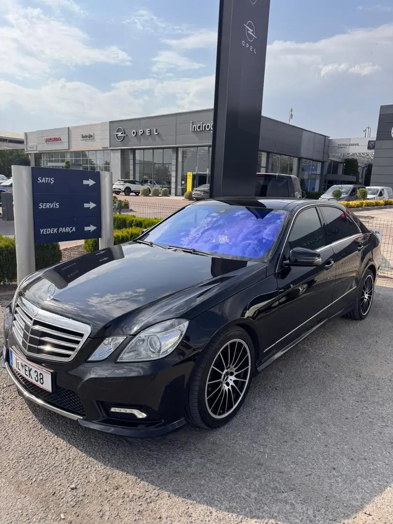 Mercedes-Benz E 350 Avantgarde BlueEfficiency CDI Aut. Schwarz - 1