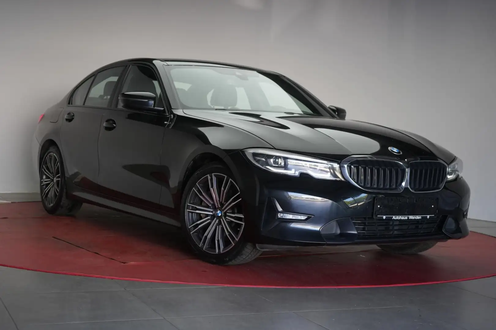BMW 330 d S M Sport Line Navi/Temp/Virtual/LED Schwarz - 1