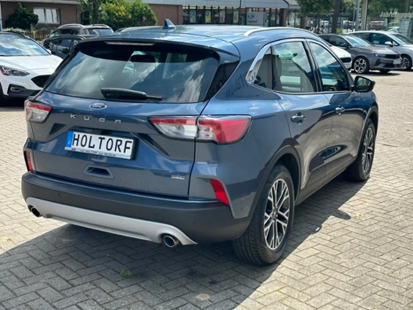 Ford Kuga Plug-In Hybrid Titanium KLIMA NAVI AHK Blau - 2