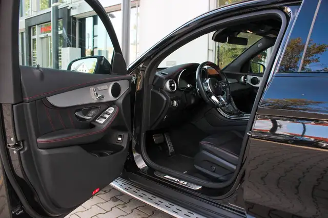 Mercedes-Benz GLC view 9