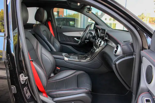 Mercedes-Benz GLC view 18