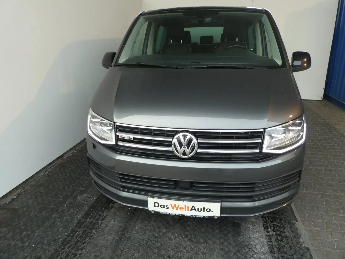 Volkswagen T6 Multivan VW T6 Multivan Edition TDI 4MOTION Grau - 2