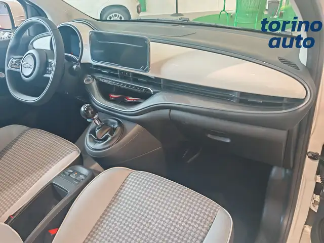 Fiat 500 view 6