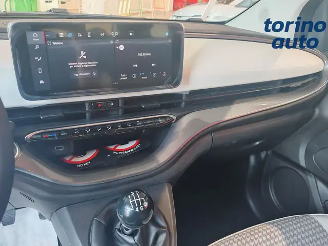 Fiat 500 view 11