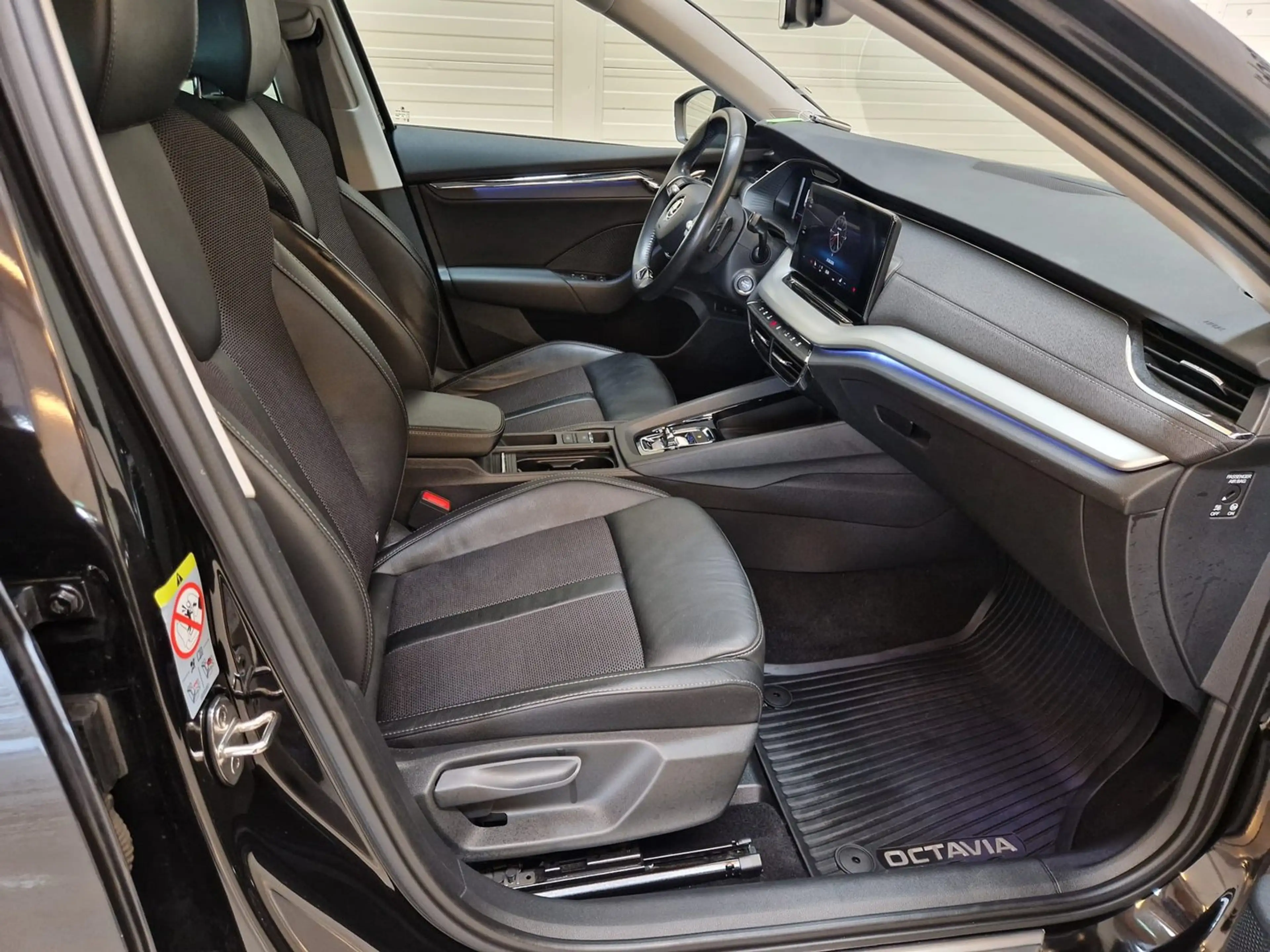 Skoda Octavia Style TDI DSG — photo 12