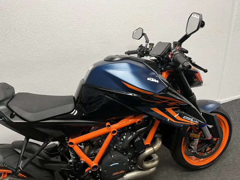 KTM 1290 Super Duke R - foto 8
