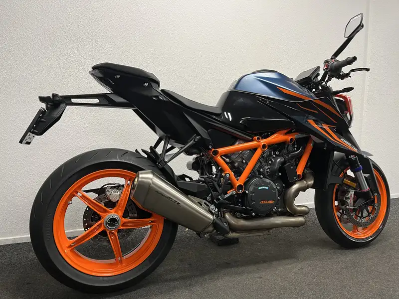 KTM 1290 Super Duke R - foto 4