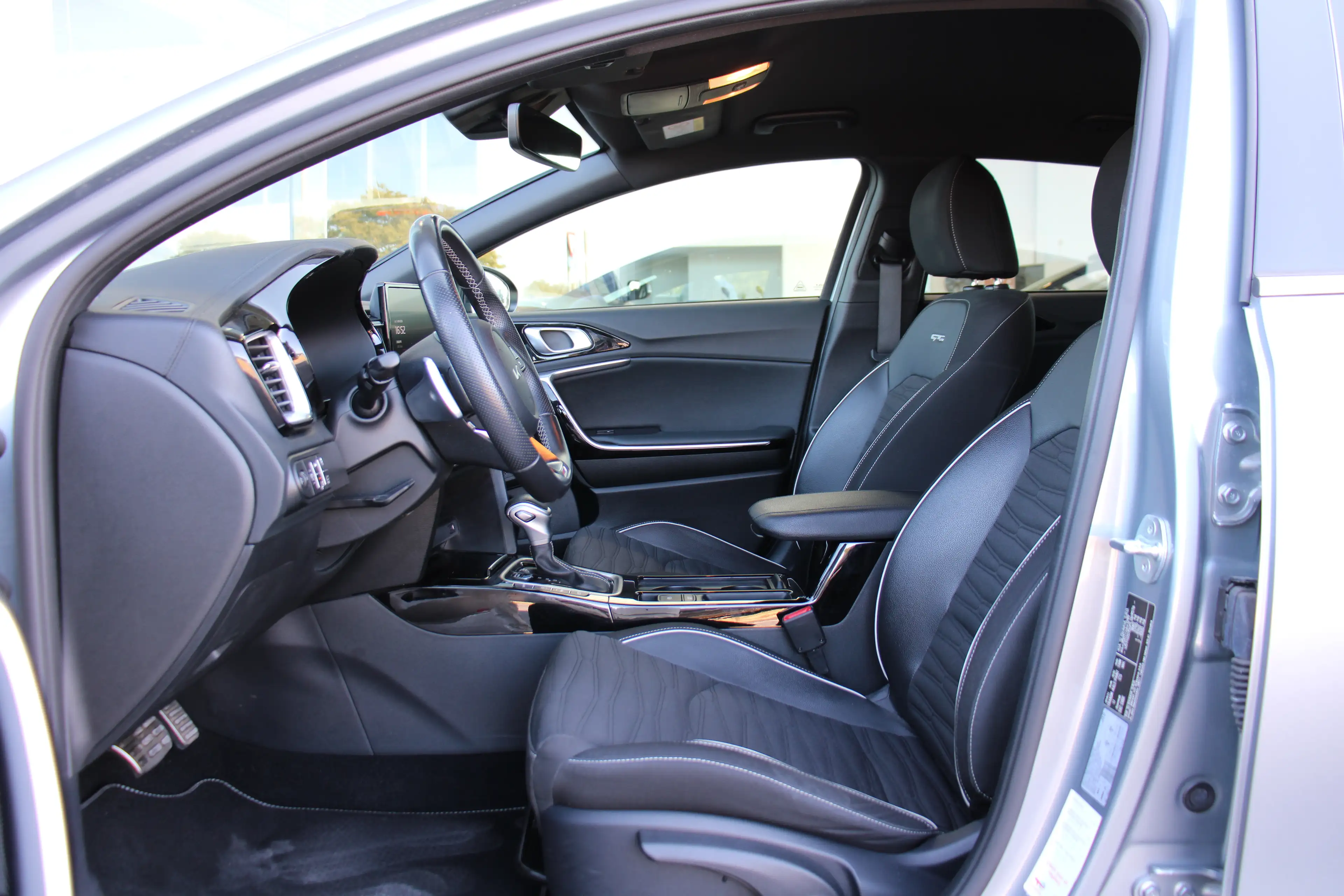 Kia ProCeed / pro_cee'd GT-Line Automaat — photo 8