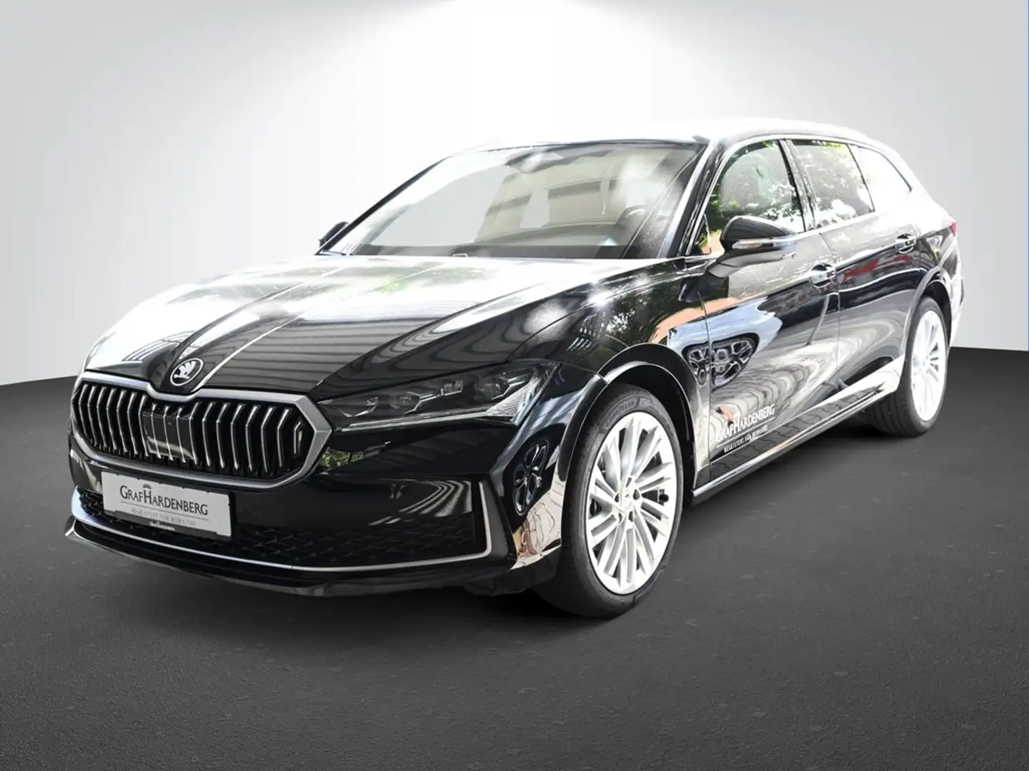 Skoda Superb Combi 2.0 TDI 110 kW Selection Schwarz - 1