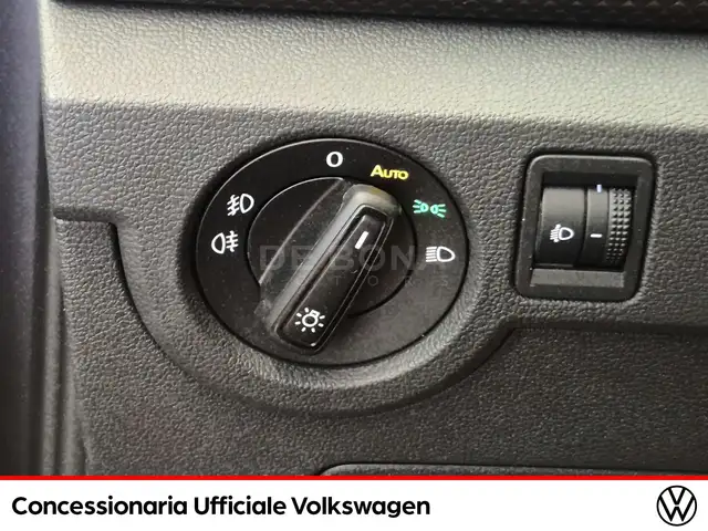 Volkswagen T-Cross view 18