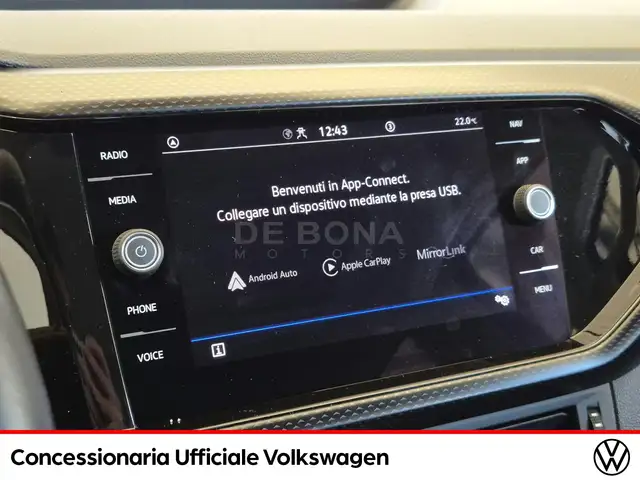 Volkswagen T-Cross view 11