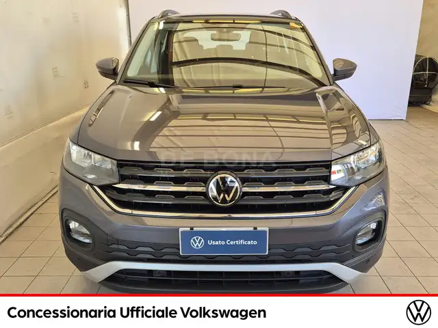 Volkswagen T-Cross view 3