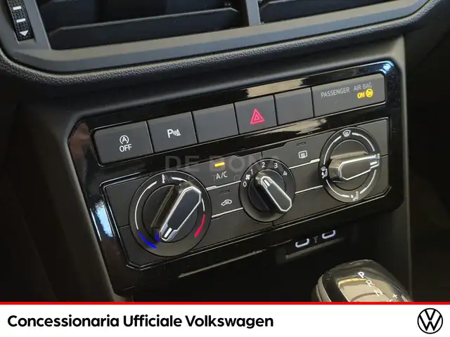 Volkswagen T-Cross view 14