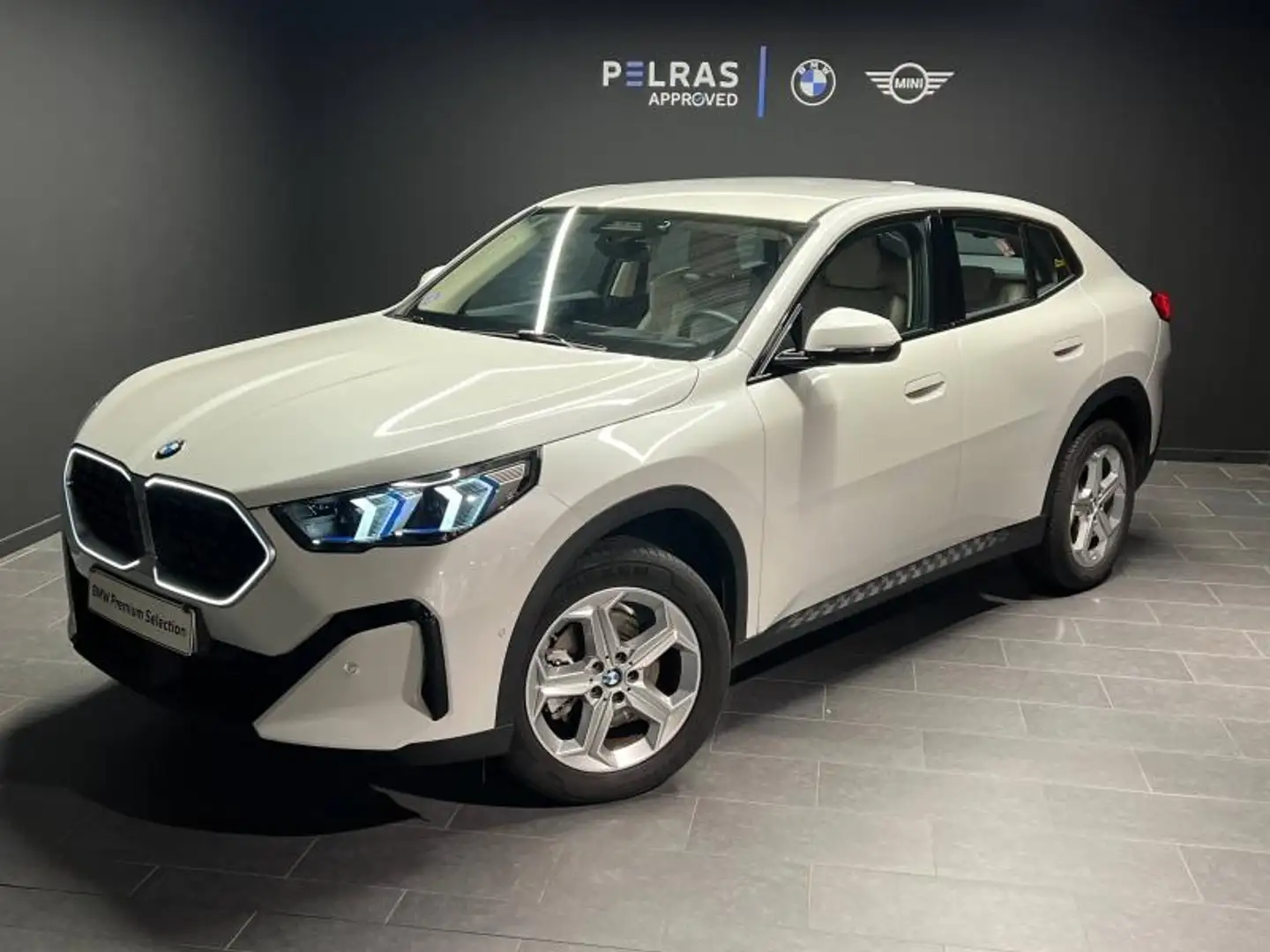 BMW X2 sDrive20iA 170ch DKG7 Blanc - 1