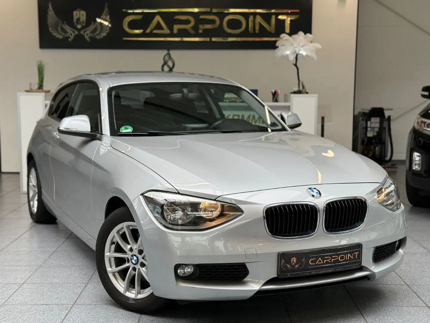 BMW 116 i      SHZ/PDC/Automatik/50.000km/ Argent - 1