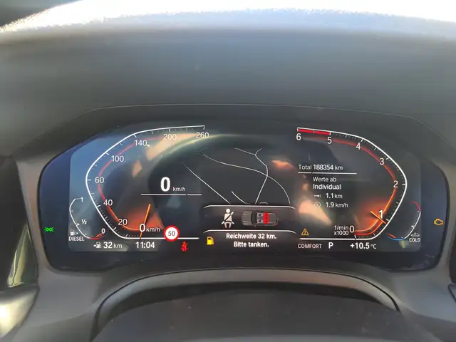 BMW 3 Series view 15