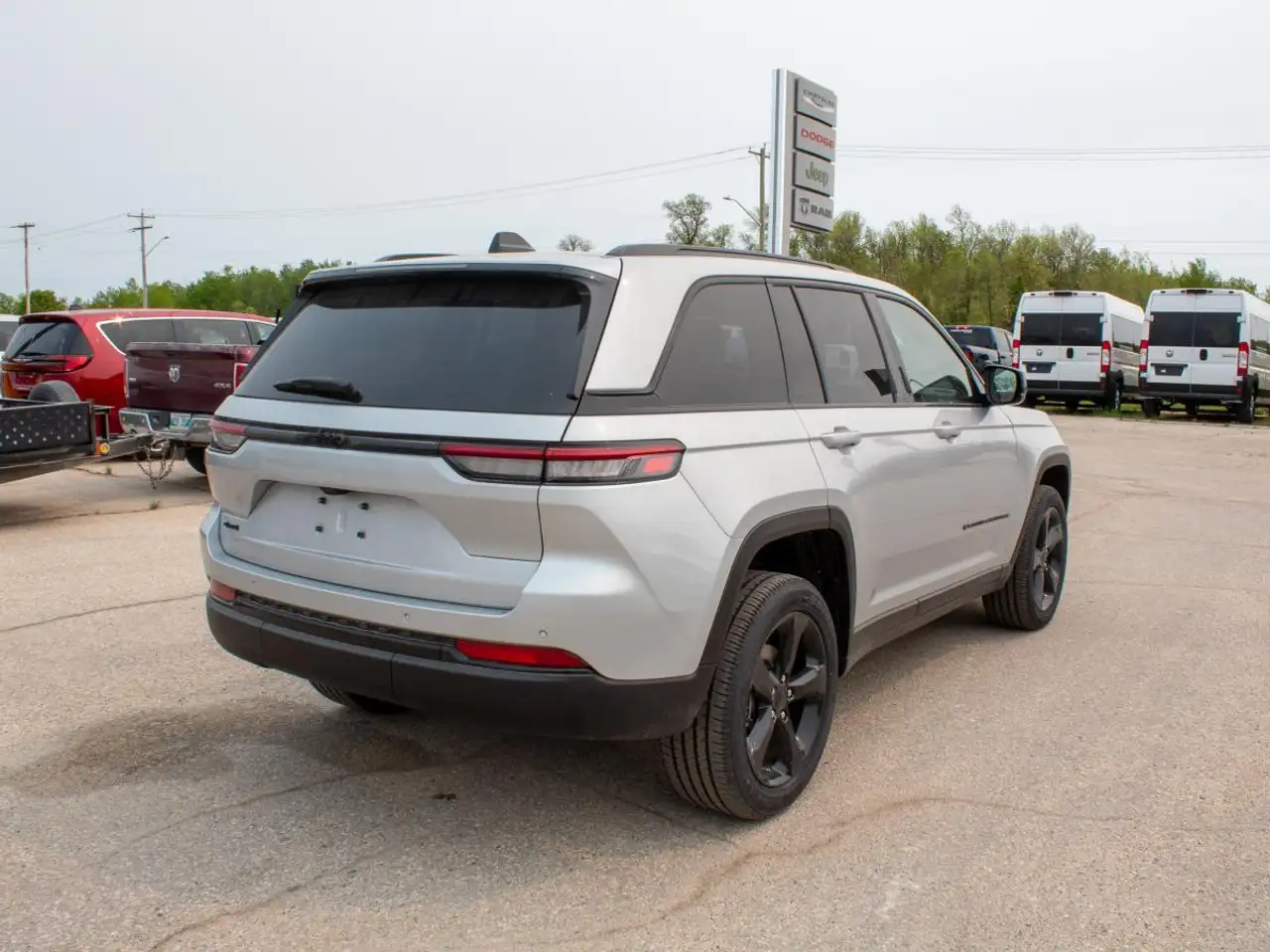 Jeep Grand Cherokee снимка Jeep Grand Cherokee