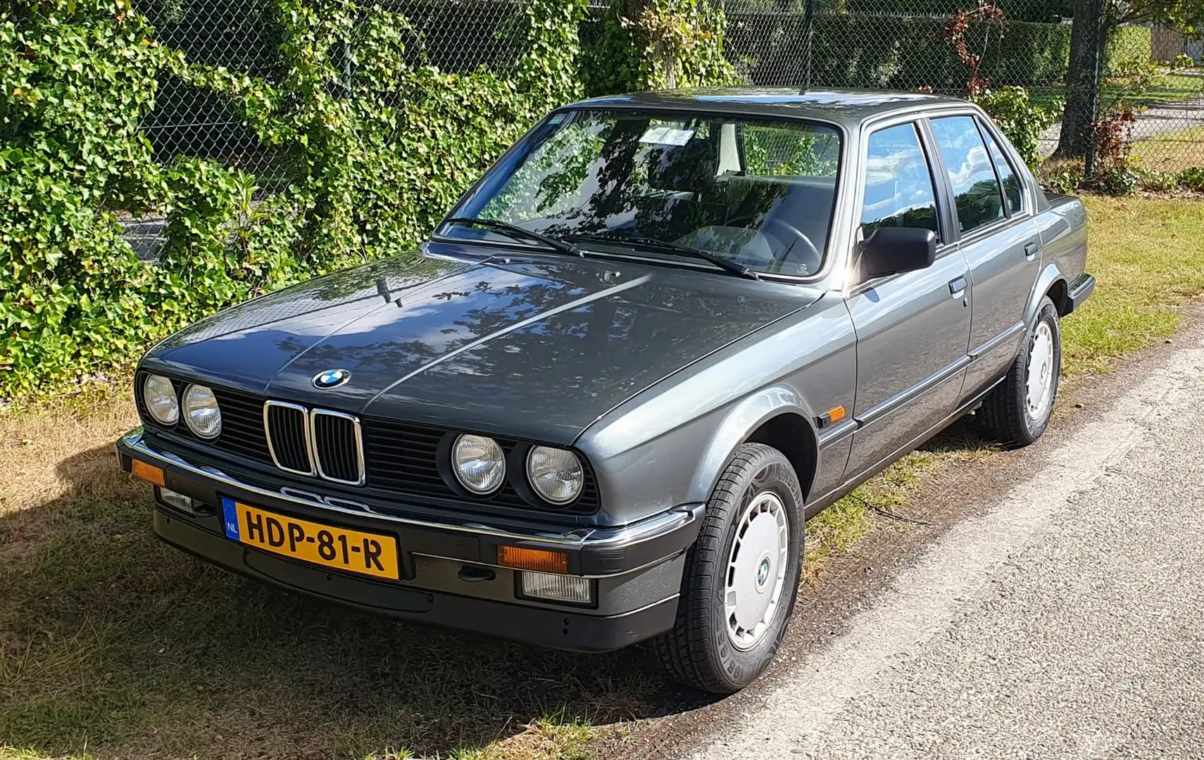 BMW 316 25000 KM Nieuwstaat Сірий - 2