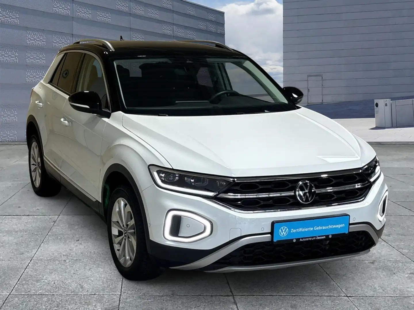 Volkswagen T-Roc 1.0 TSI Style OPF+SHZ+LWS+USB+DAB+MAL+RS+ Klima Weiß - 2