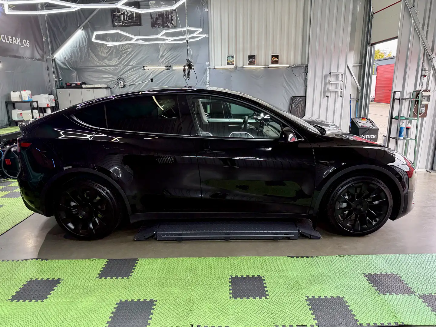 Tesla Model Y Tesla Model Y LR | AHK | 98% Akku free Supercharge - 2