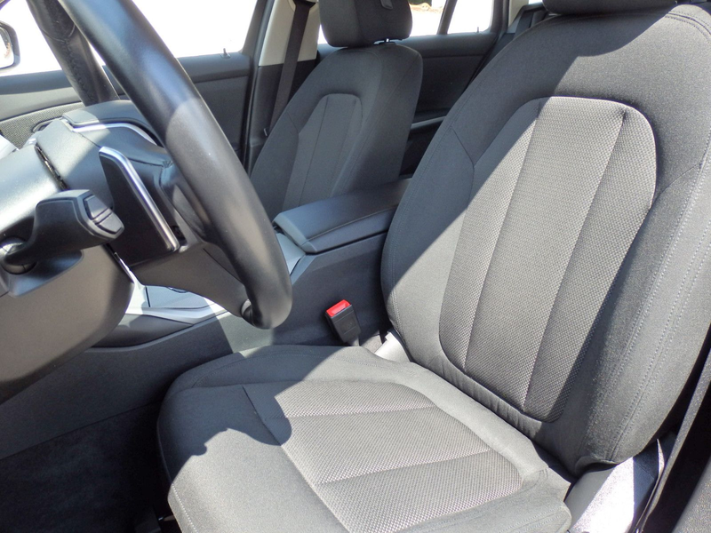 BMW 318 d Touring Aut Sitzheiz PDC Live Cockpit Plus — photo 9