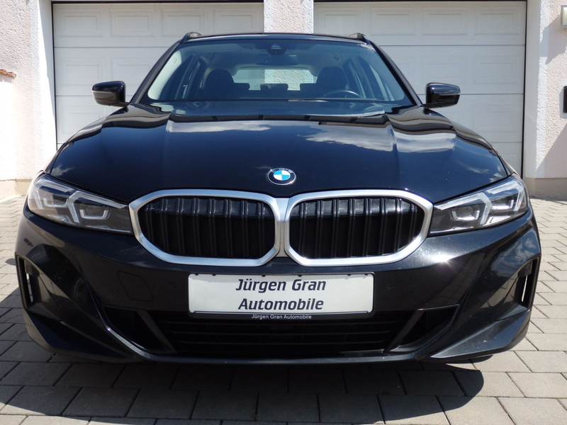 BMW 318 d Touring Aut Sitzheiz PDC Live Cockpit Plus — photo 13