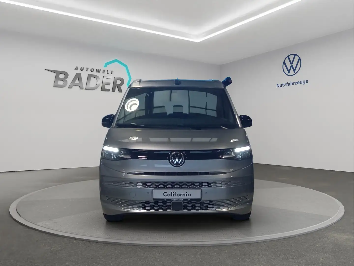 Volkswagen T7 California Der neue California Beach Beach Camper Modrá - 2