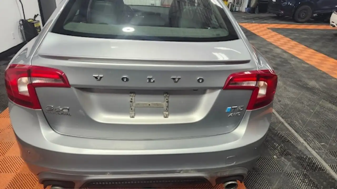 Volvo S60 снимка Volvo S60