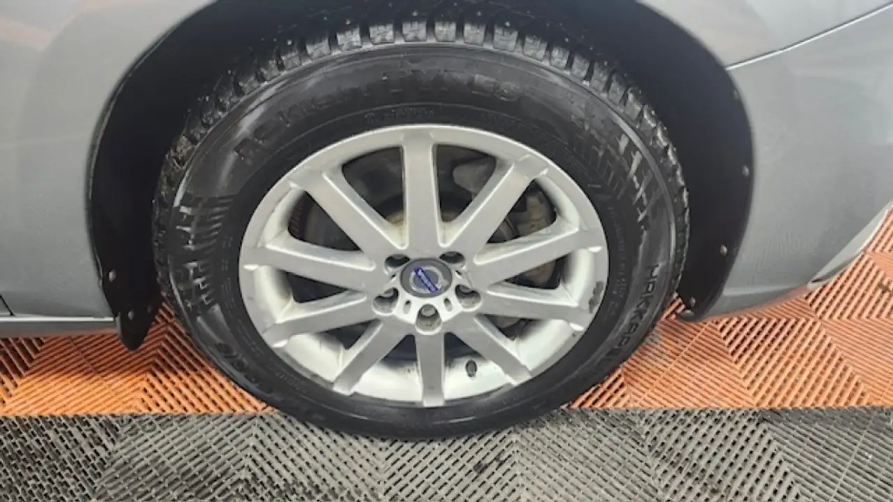 Volvo S60 снимка Volvo S60