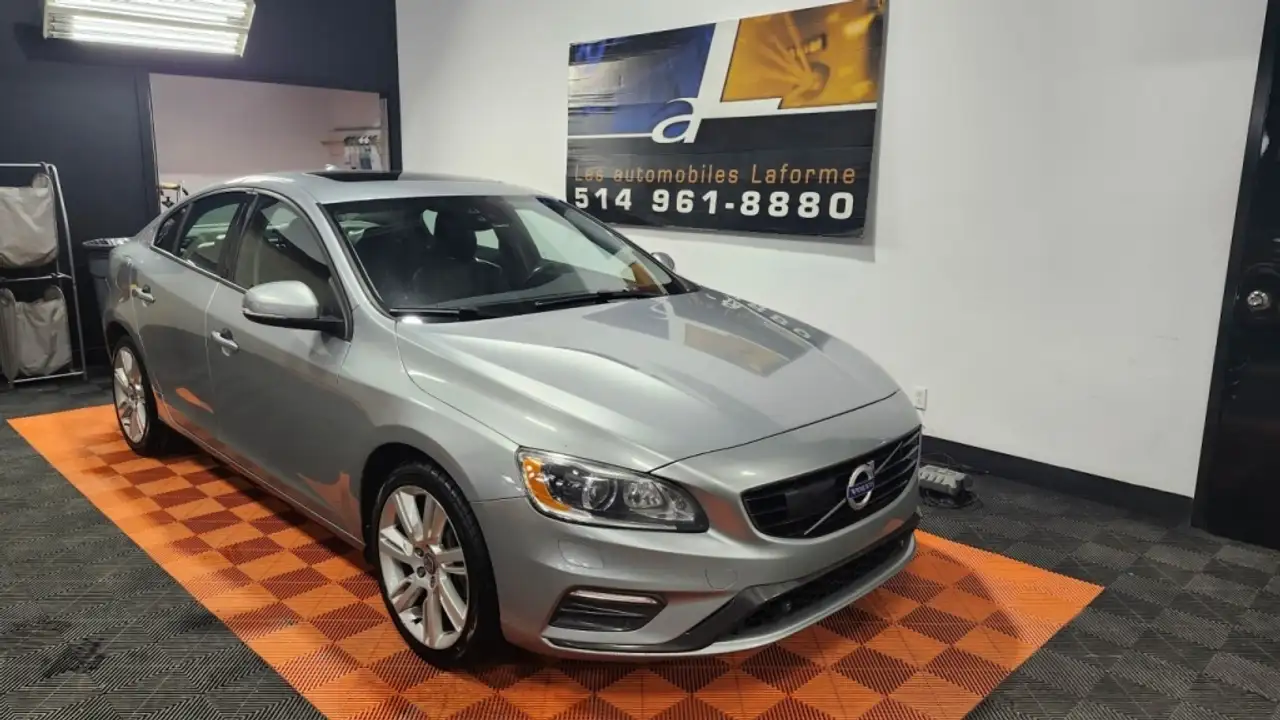 Volvo S60 снимка Volvo S60