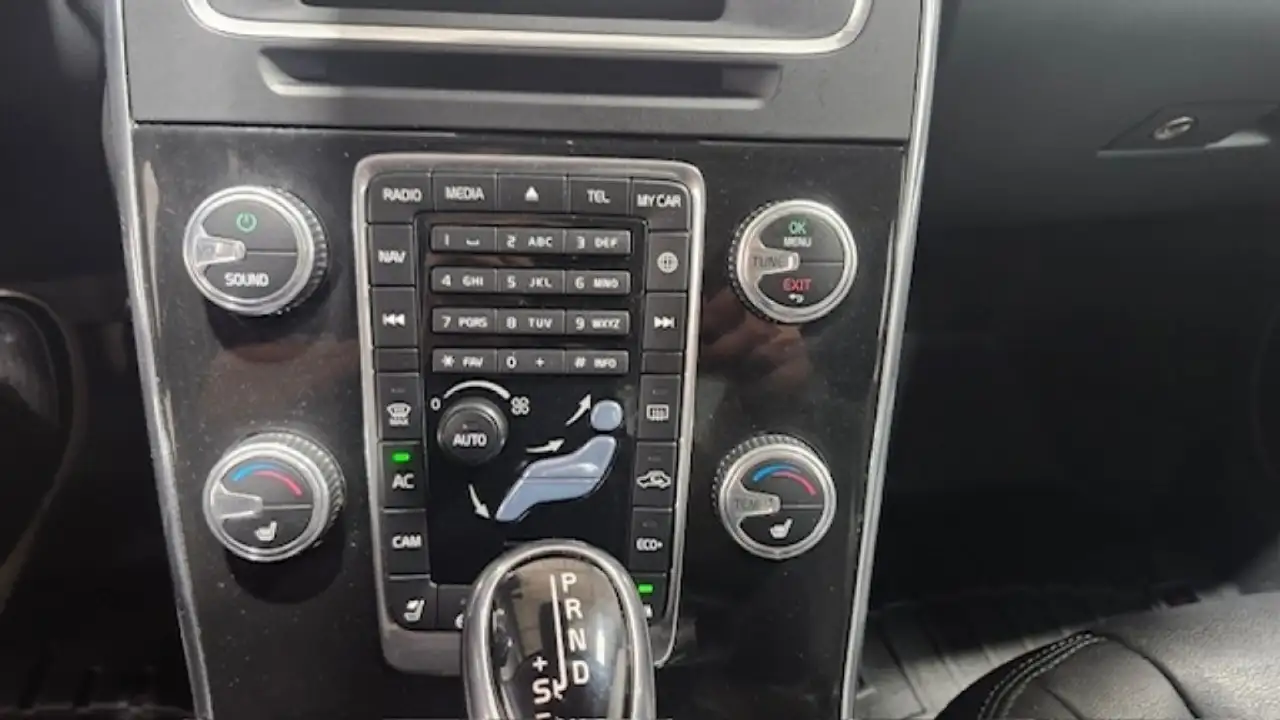 Volvo S60 снимка Volvo S60