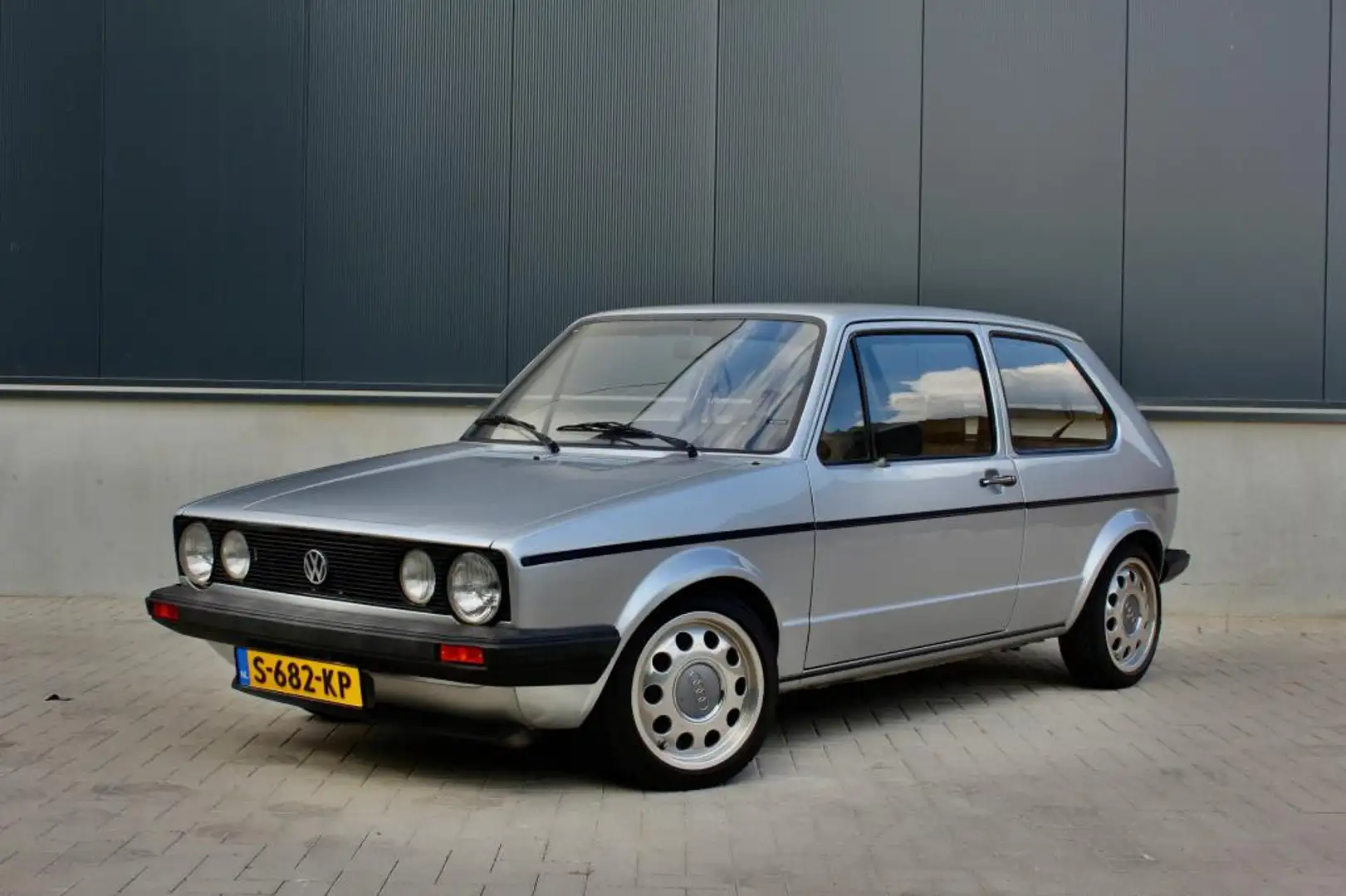 Volkswagen Golf 1 |1.5 |AIRRIDE|AUTOMAAT |2Jaar APK Grigio - 1