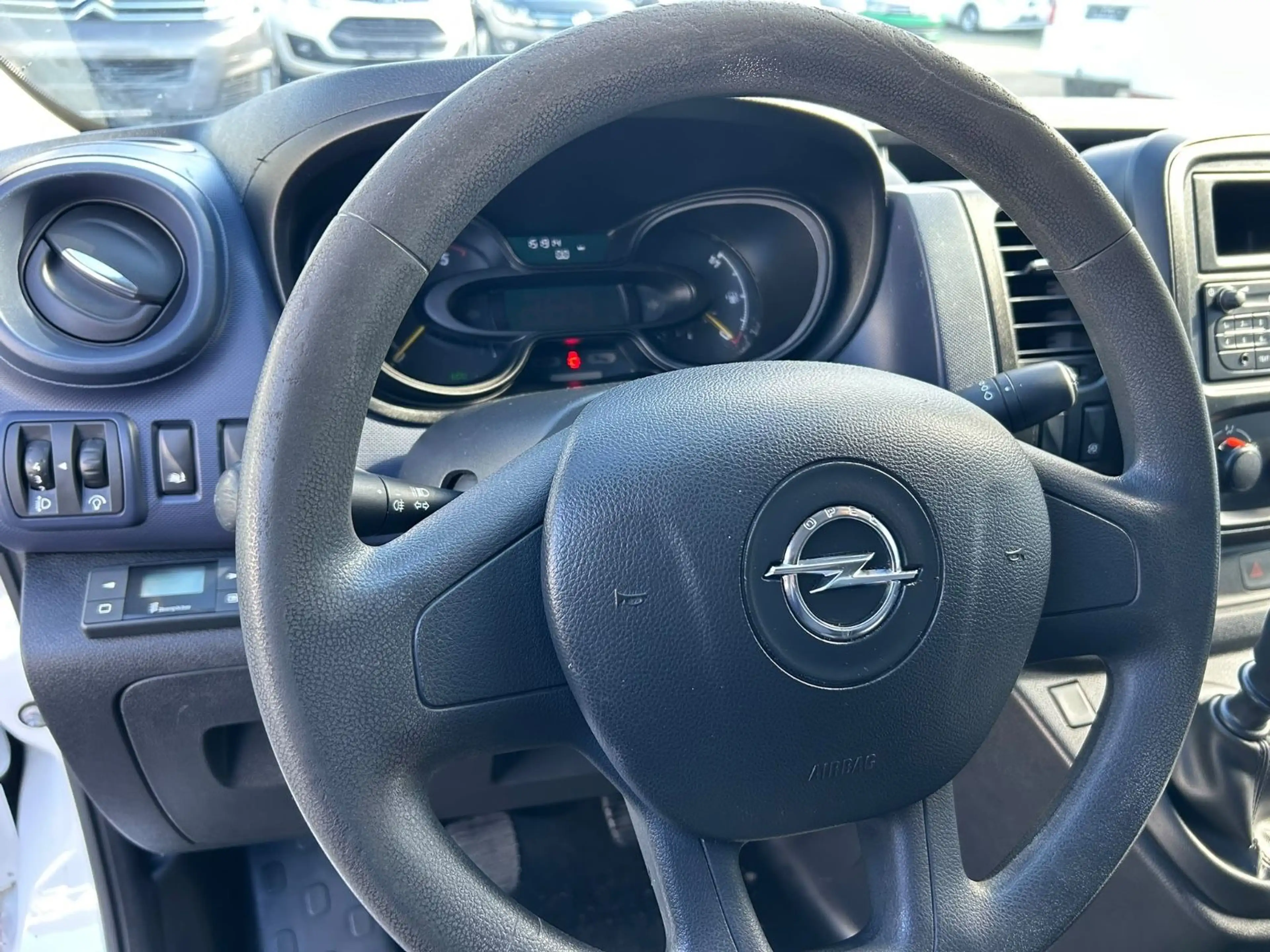 Opel Vivaro B Kasten/Kombi Kasten L2H1 2,9t — photo 11