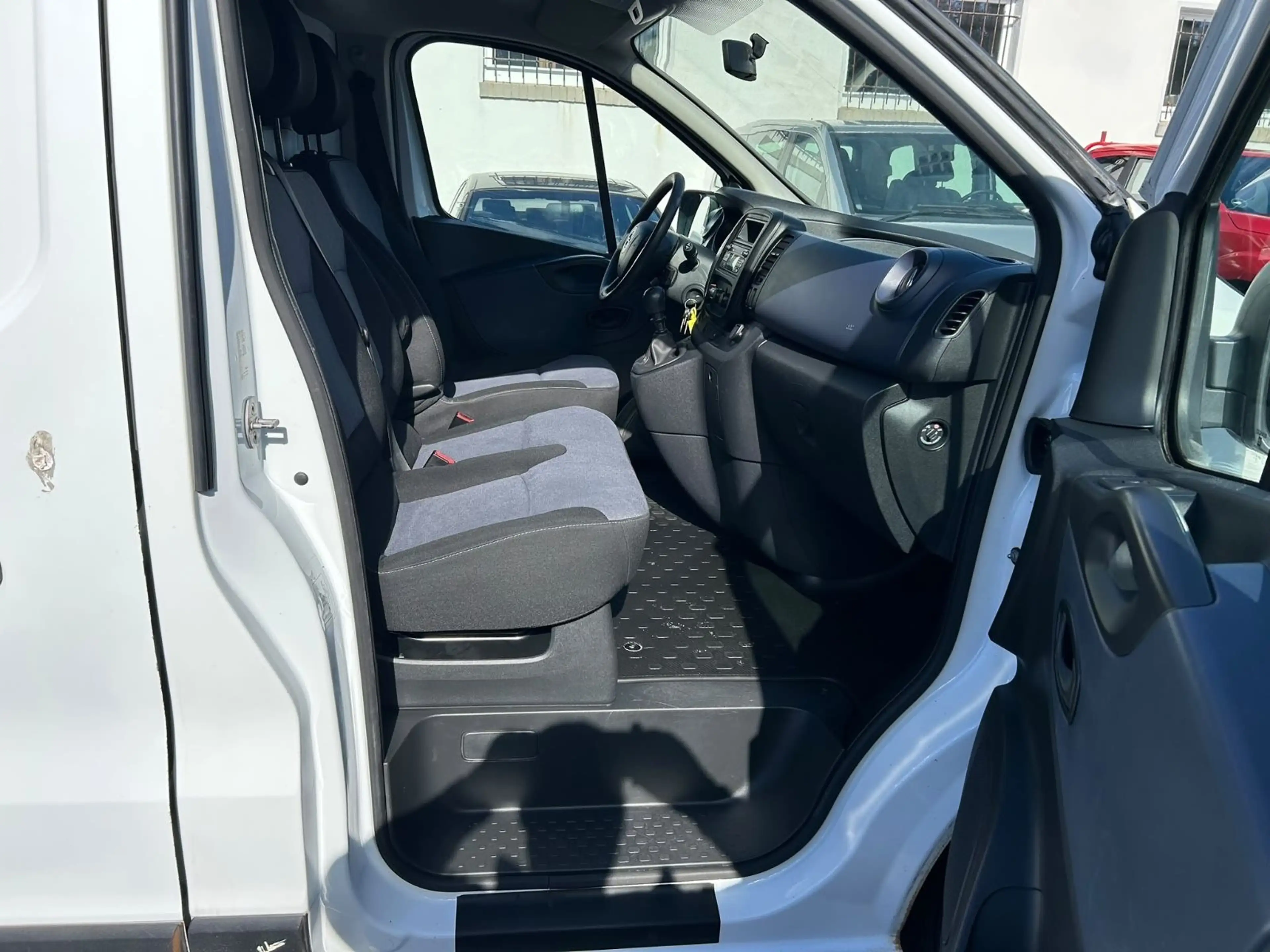 Opel Vivaro B Kasten/Kombi Kasten L2H1 2,9t — photo 13