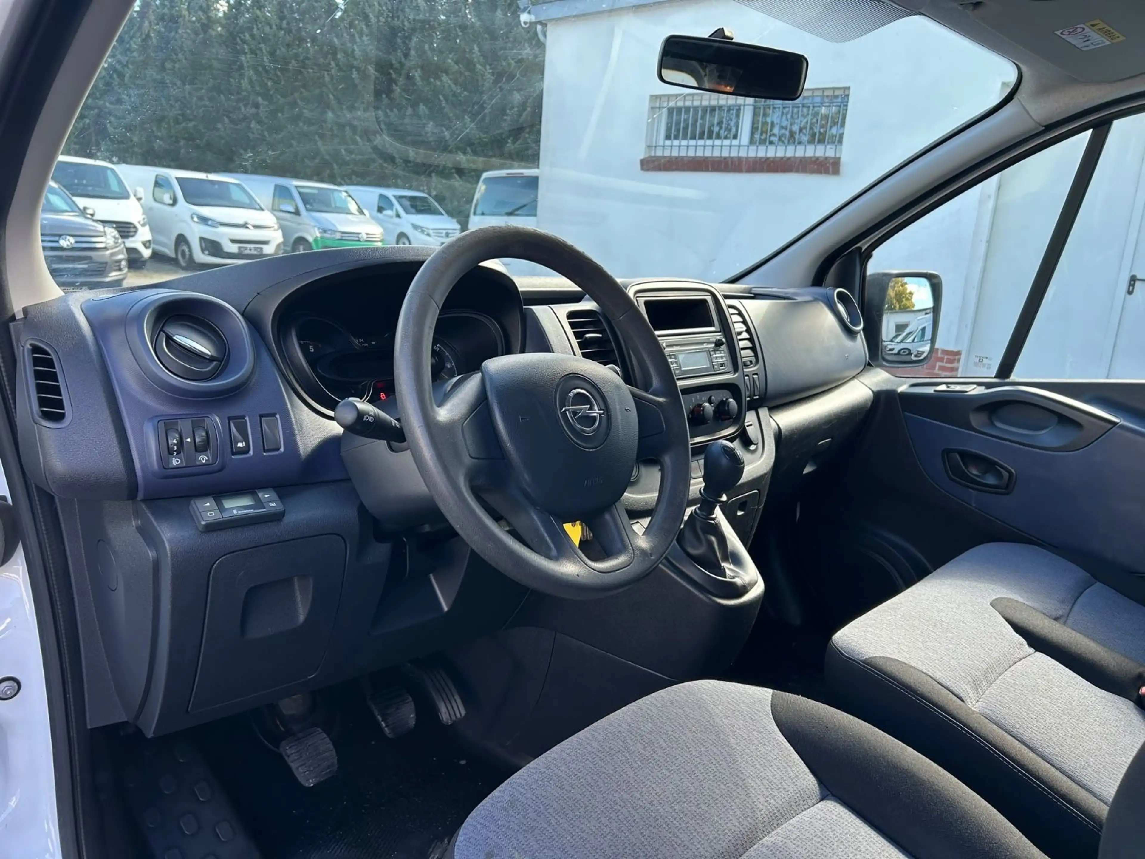 Opel Vivaro B Kasten/Kombi Kasten L2H1 2,9t — photo 10