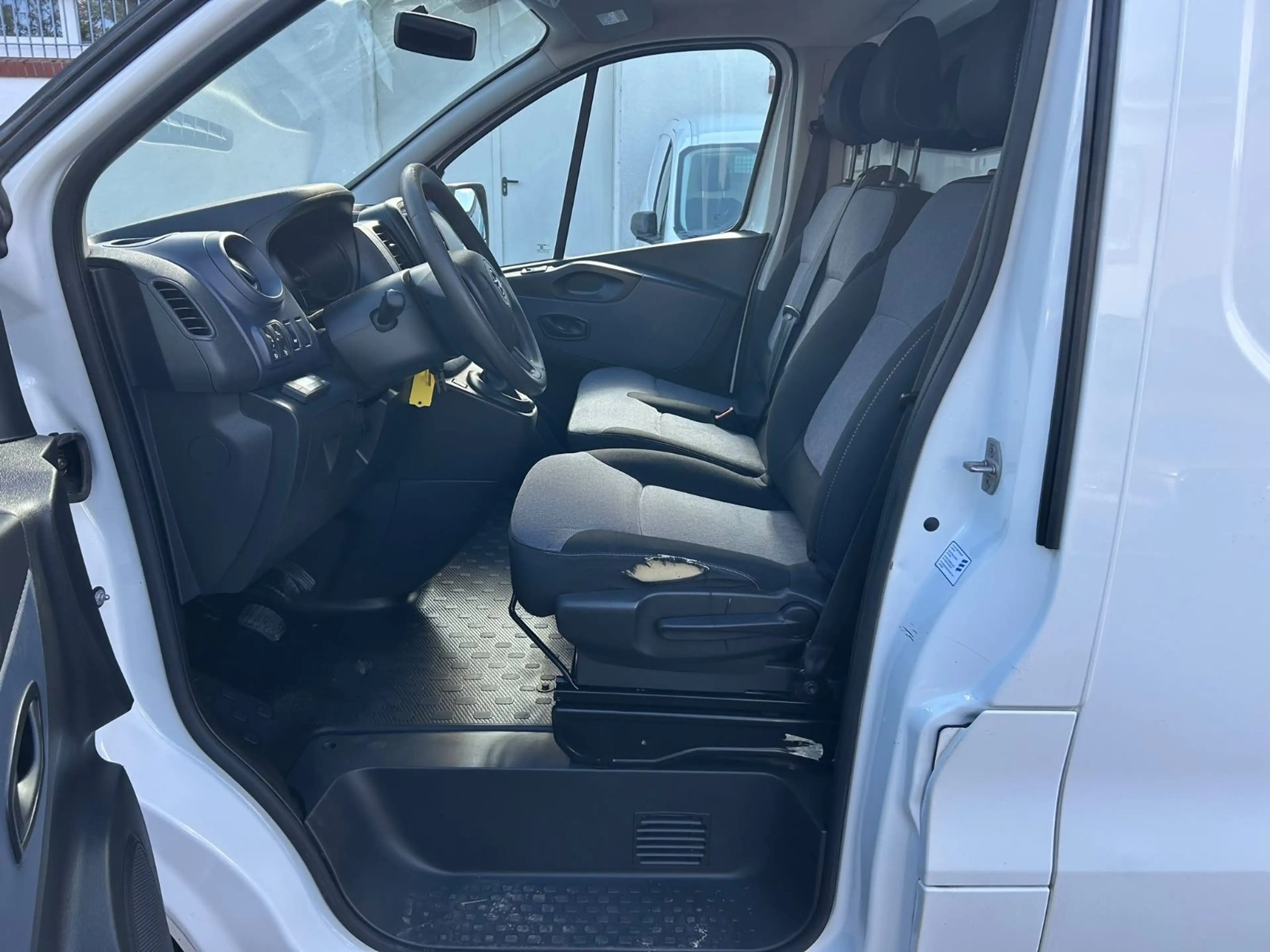 Opel Vivaro B Kasten/Kombi Kasten L2H1 2,9t — photo 9