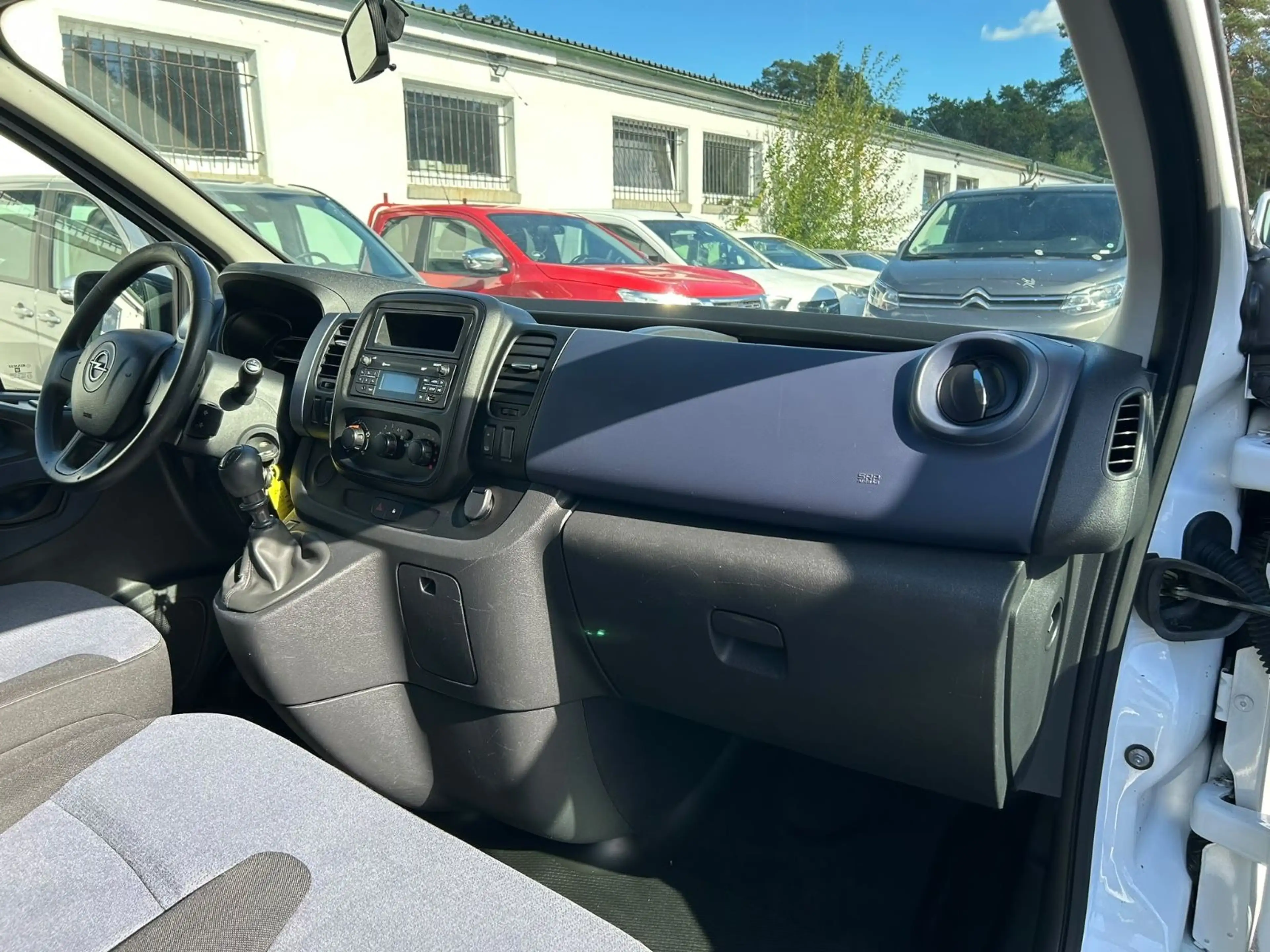 Opel Vivaro B Kasten/Kombi Kasten L2H1 2,9t — photo 15