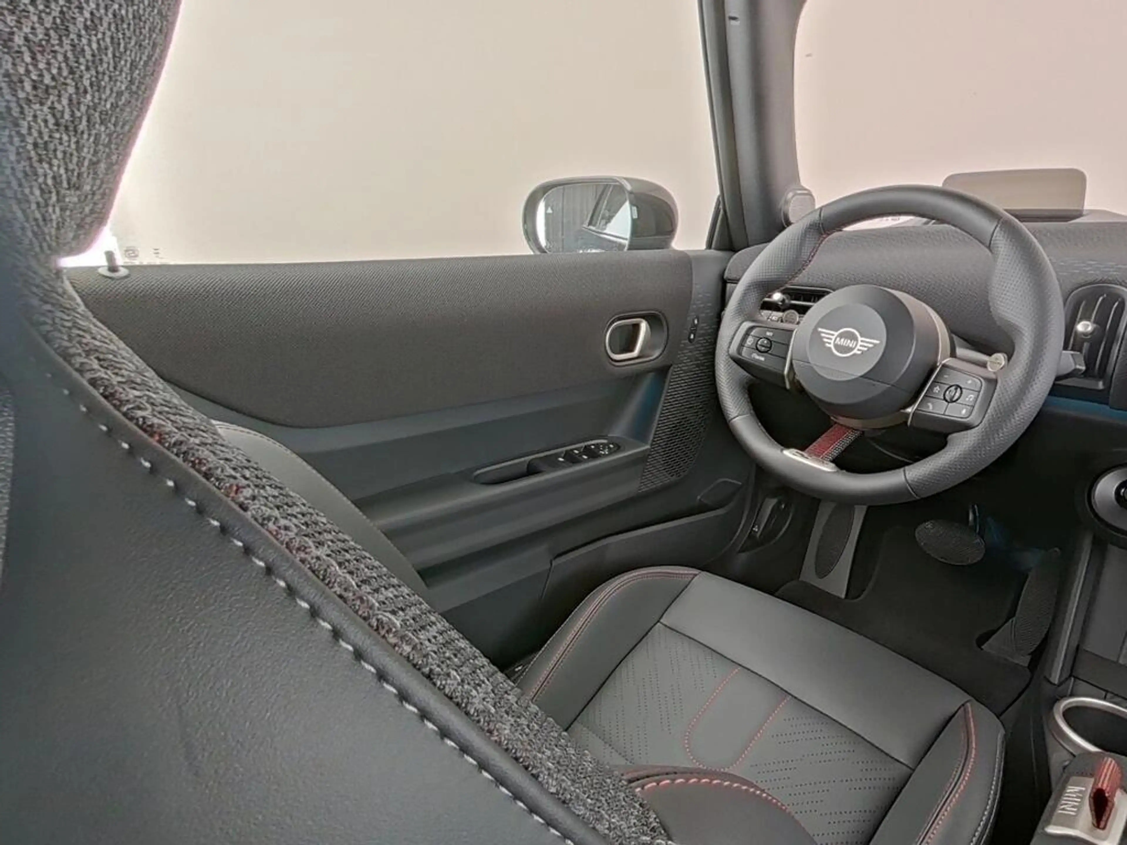 MINI Cooper C Cabrio 2.0 John Cooper Works M — photo 4