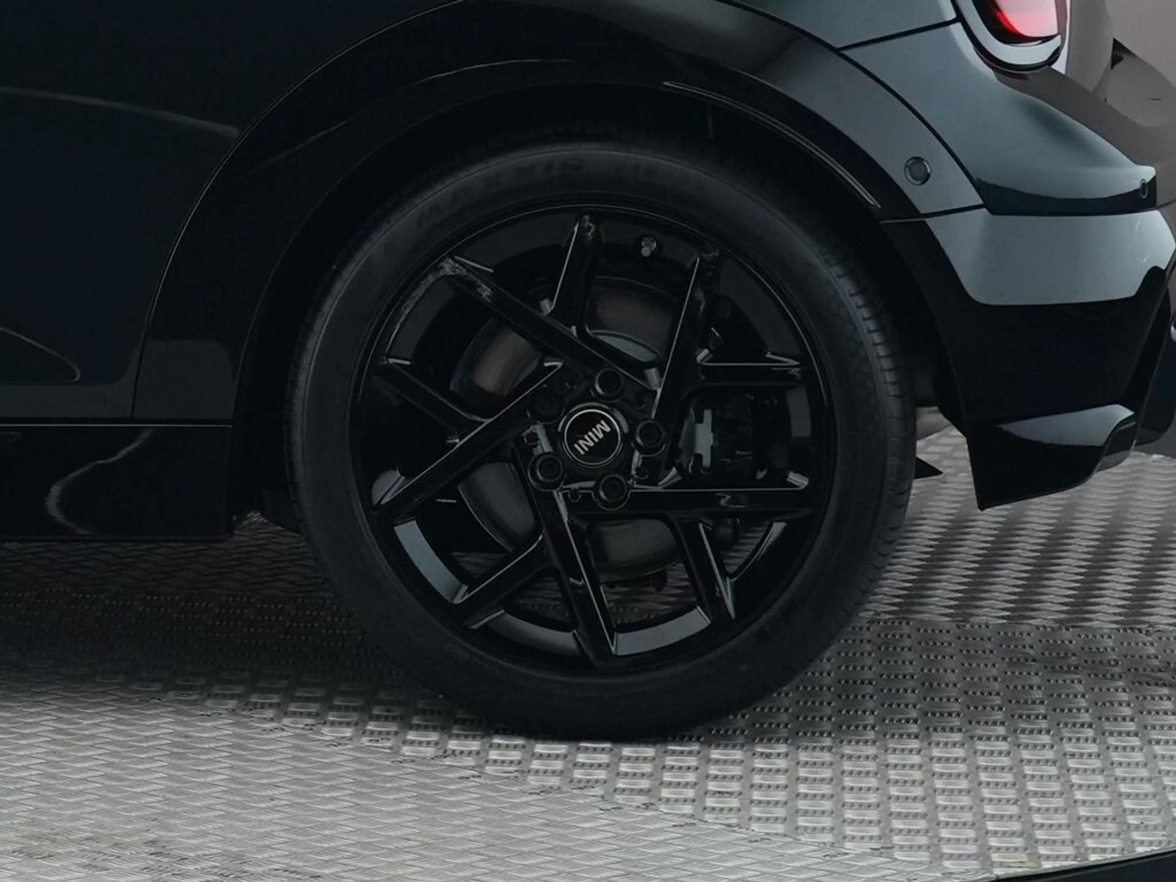 MINI Cooper C Cabrio 2.0 John Cooper Works M — photo 14