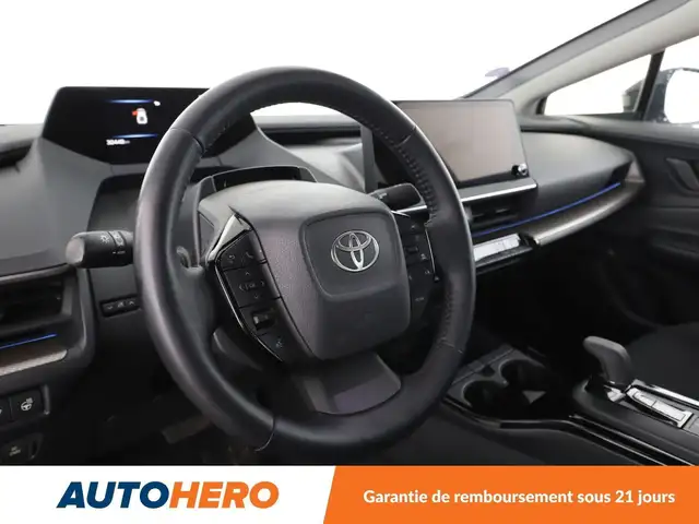Toyota Prius view 11