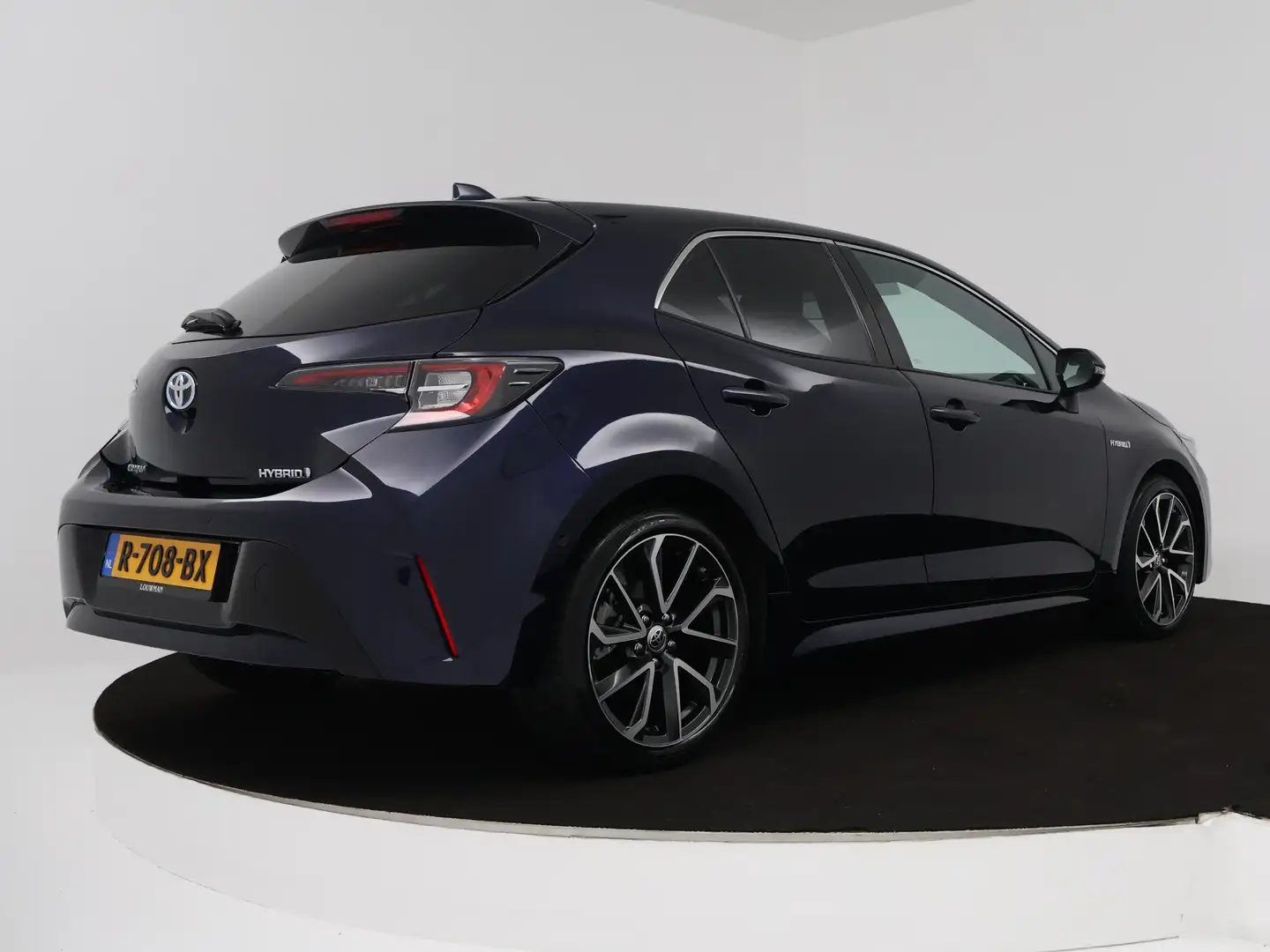 Toyota Corolla 1.8 Hybrid Executive Blauw - 2