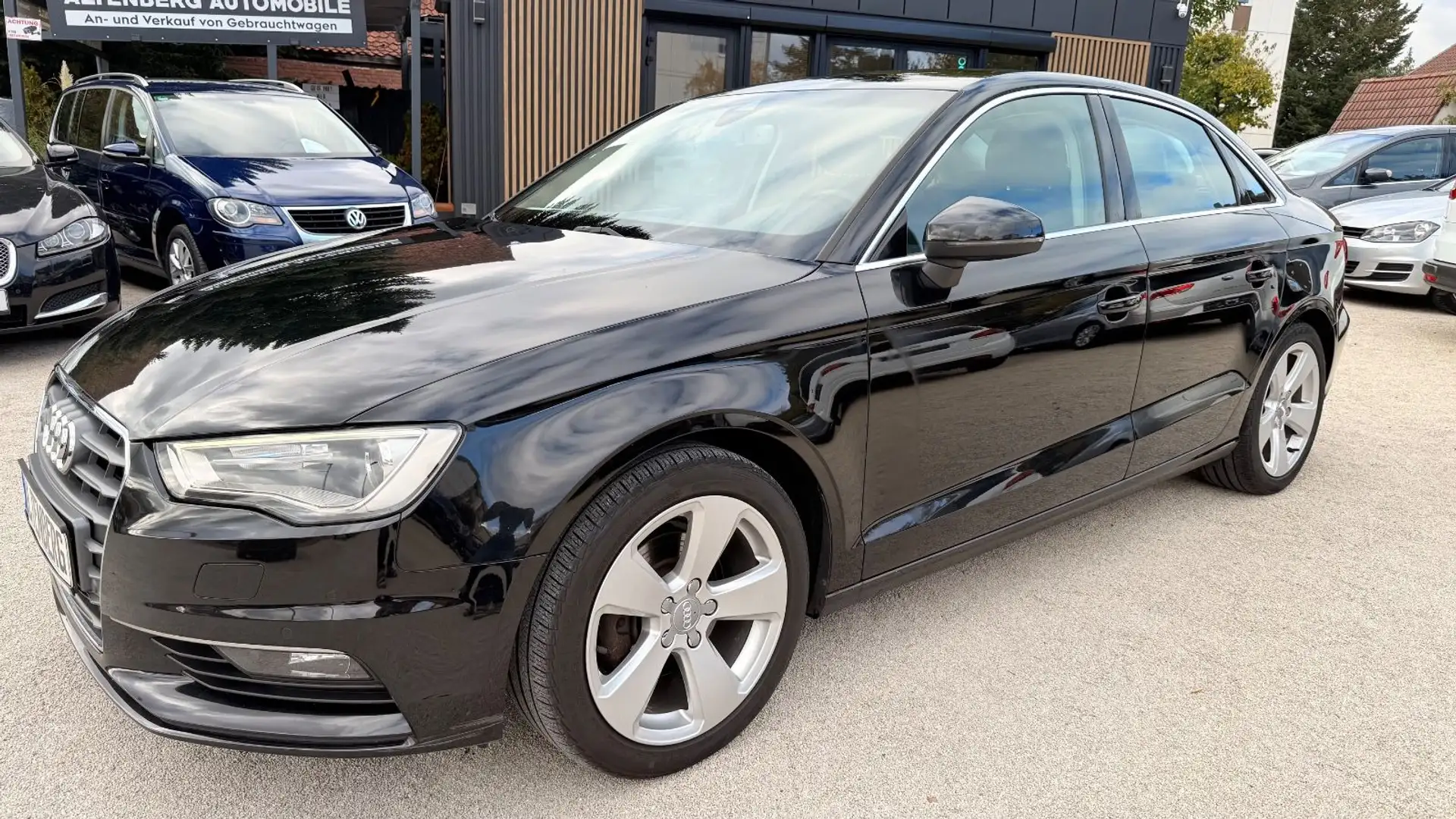 Audi A3 Limousine,Navi Schwarz - 1